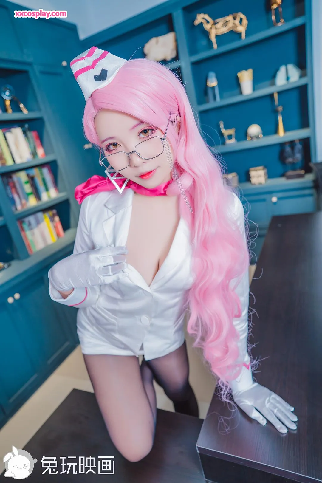 兔玩映画 - 秘书狐